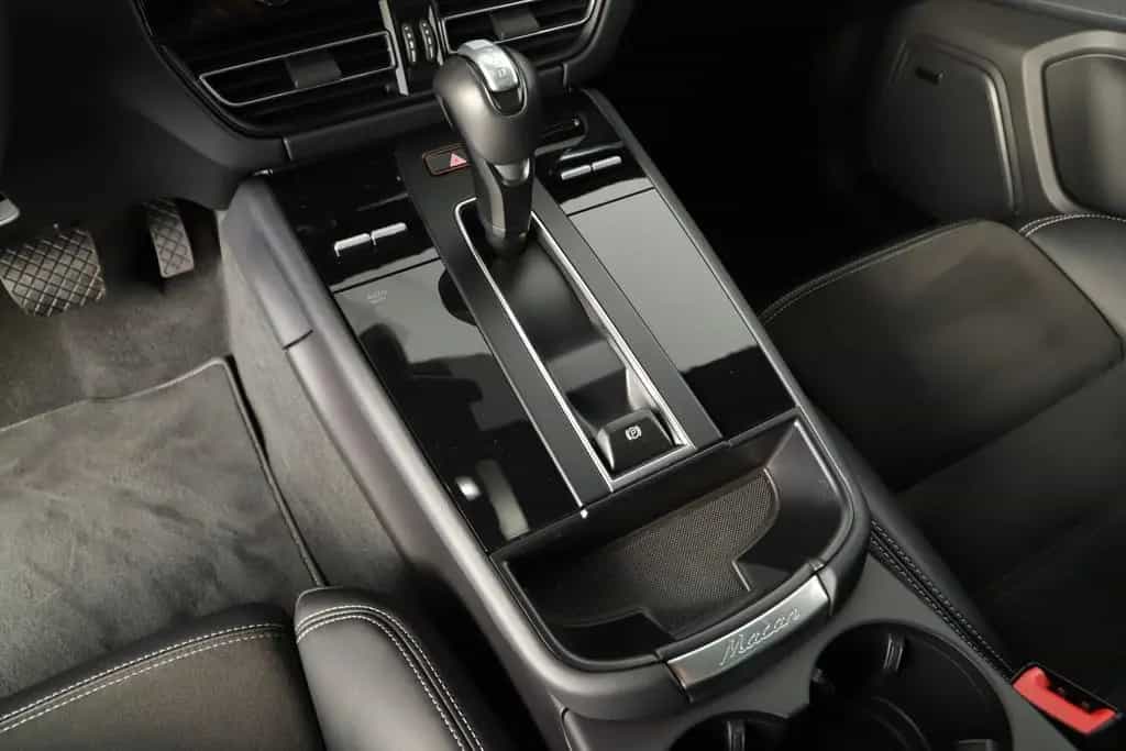 Porsche Macan GTS 01/2024-photo-16