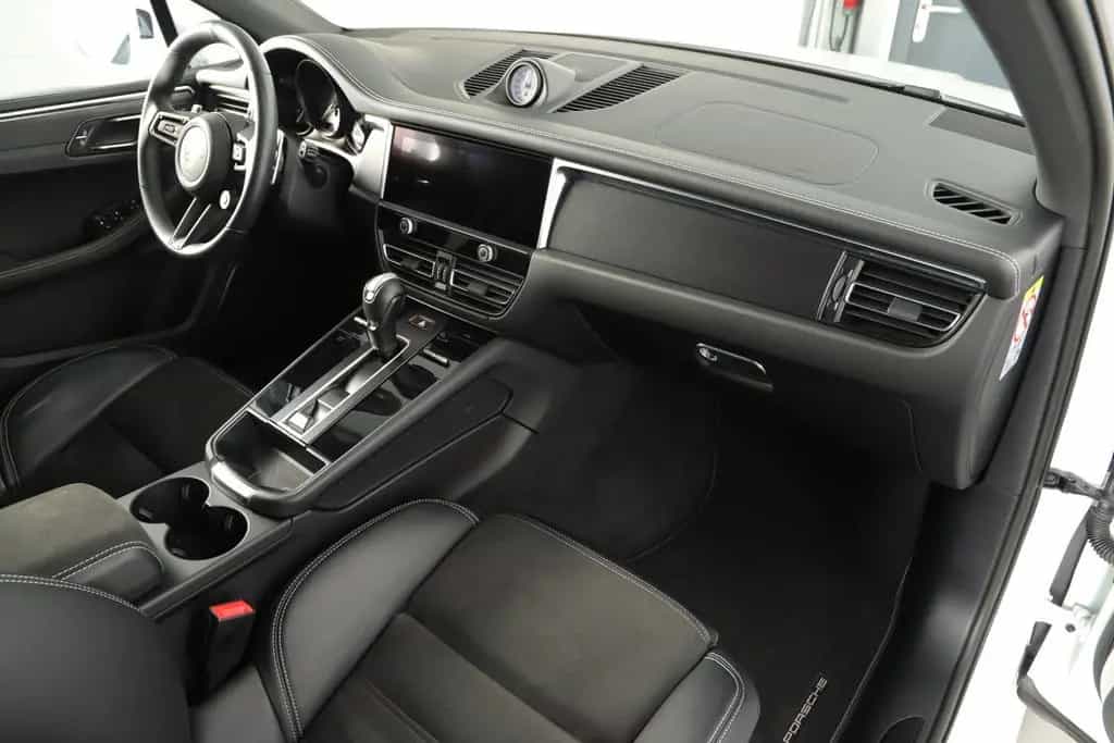 Porsche Macan GTS 01/2024-photo-23