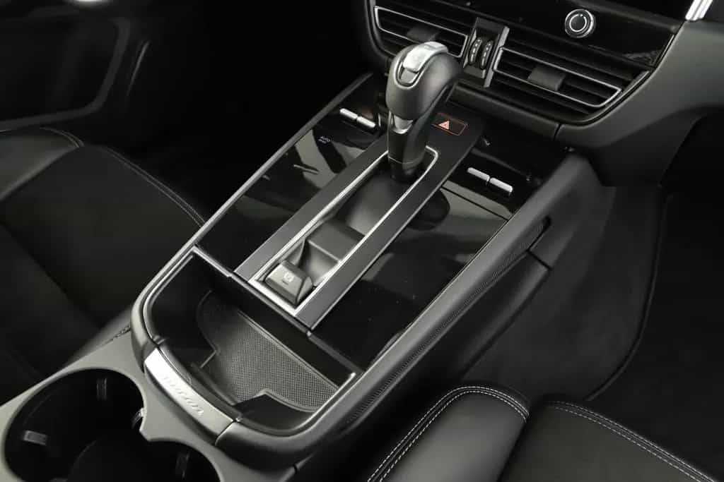 Porsche Macan GTS 01/2024-photo-24