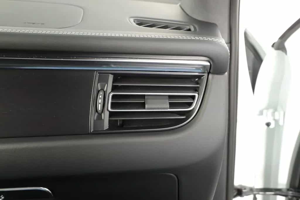 Porsche Macan GTS 01/2024-photo-25