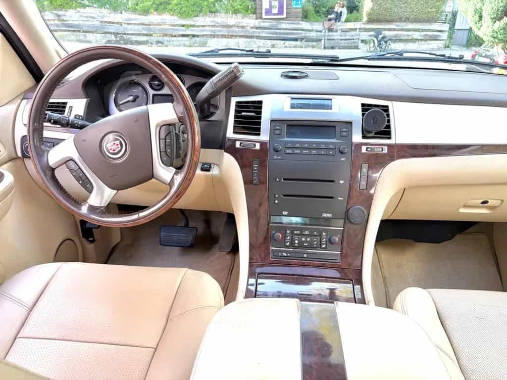 Cadillac Escalade 6.2L V8 Sport Luxury Gasanlage 05/2007-photo-6