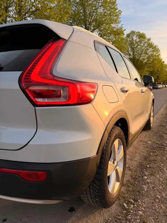 Volvo XC40 D4 AWD Momentum Pro Geartronic Momentum Pro 05/2019-photo-9