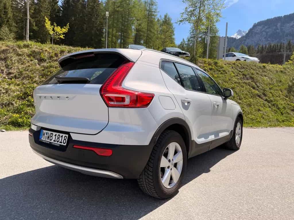 Volvo XC40 D4 AWD Momentum Pro Geartronic Momentum Pro 05/2019-photo-18