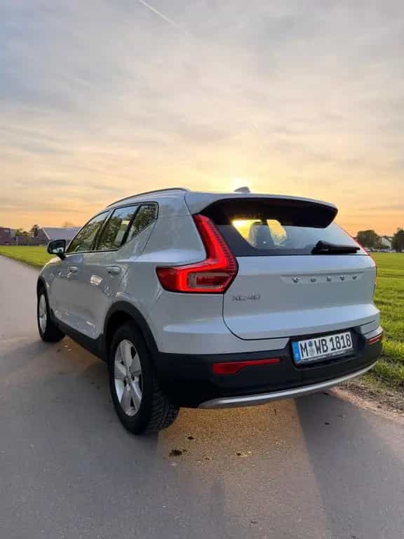 Volvo XC40 D4 AWD Momentum Pro Geartronic Momentum Pro 05/2019-photo-4
