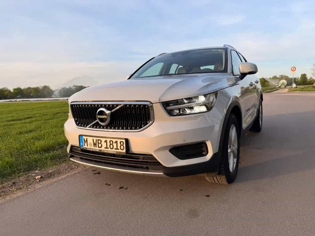 Volvo XC40 D4 AWD Momentum Pro Geartronic Momentum Pro 05/2019-photo-6