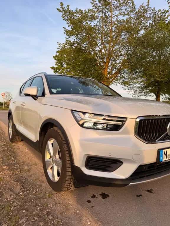Volvo XC40 D4 AWD Momentum Pro Geartronic Momentum Pro 05/2019-photo-7