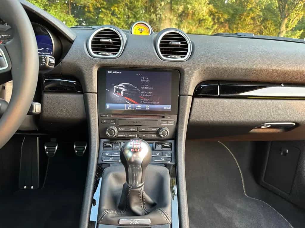 Porsche Cayman 718 T Neuwertig 4.971 km Approved 1. Hand 07/2023-photo-11