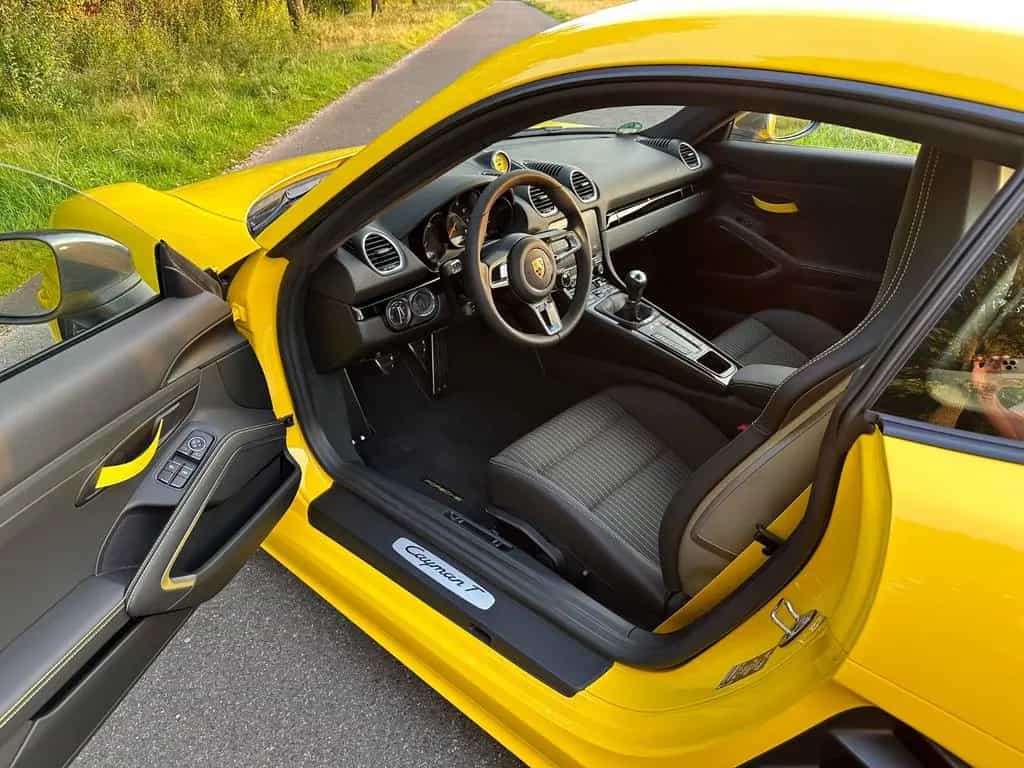 Porsche Cayman 718 T Neuwertig 4.971 km Approved 1. Hand 07/2023-photo-9