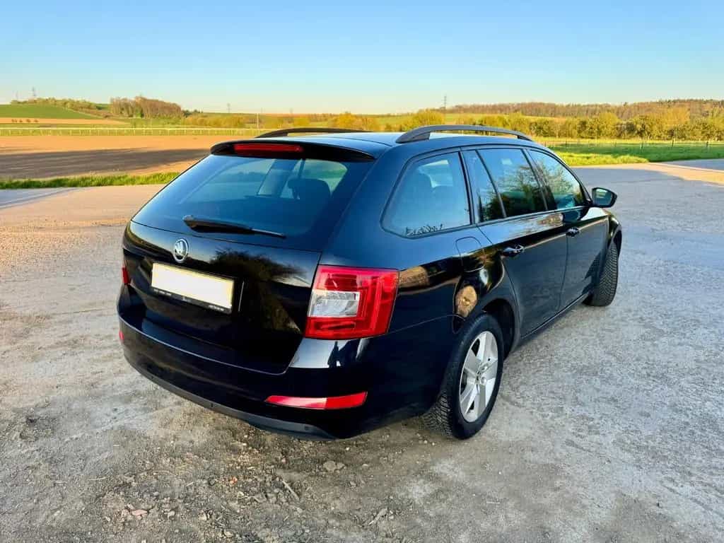 Skoda Octavia 1.4 TSI Ambition Combi 07/2016-photo-2