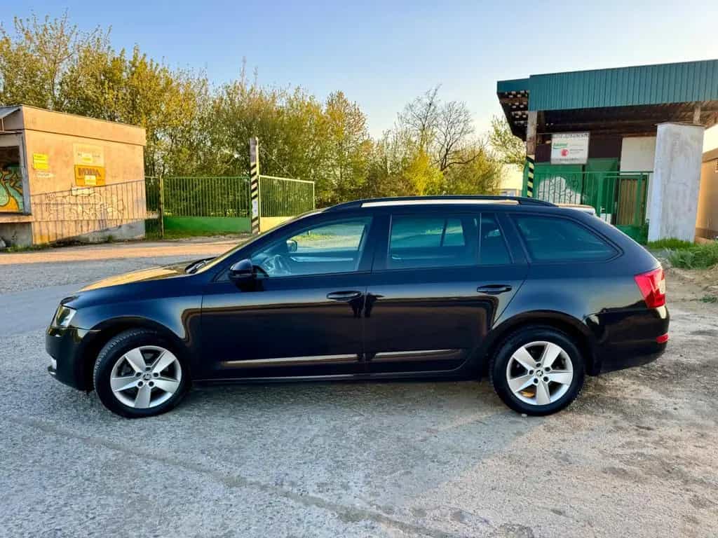Skoda Octavia 1.4 TSI Ambition Combi 07/2016-photo-4