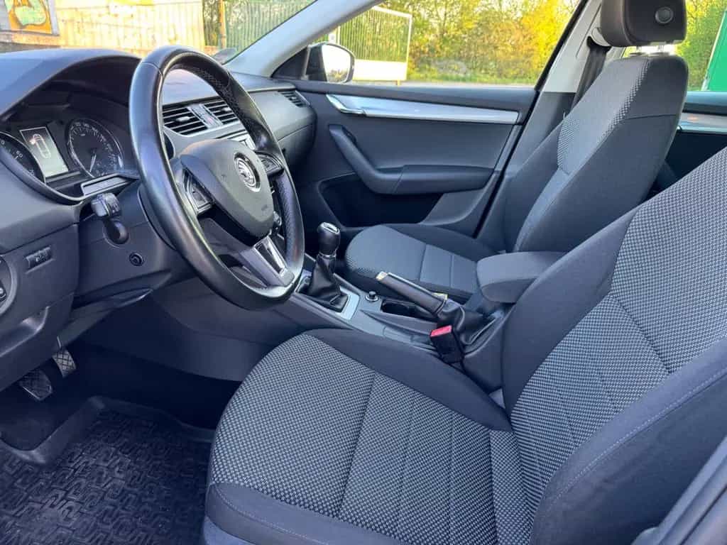 Skoda Octavia 1.4 TSI Ambition Combi 07/2016-photo-6
