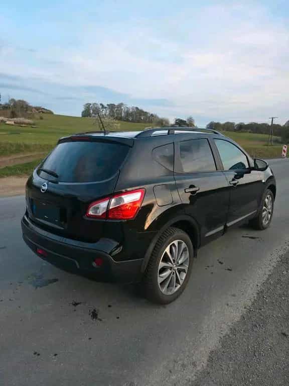 Nissan Qashqai 360 Sondermodell 1.6 01/2014-photo-3