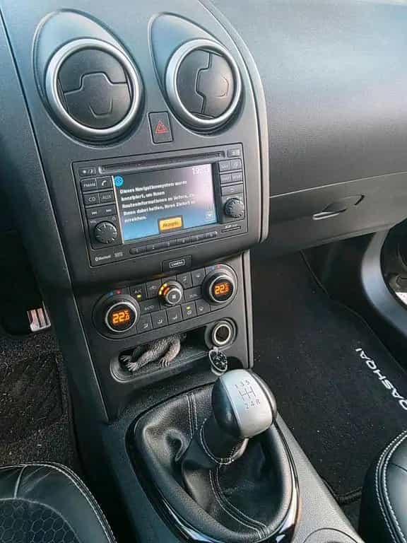 Nissan Qashqai 360 Sondermodell 1.6 01/2014-photo-8