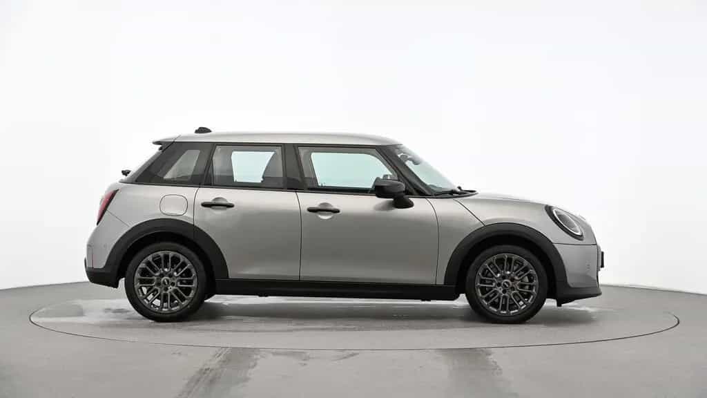 MINI Cooper C 11/2024-photo-3