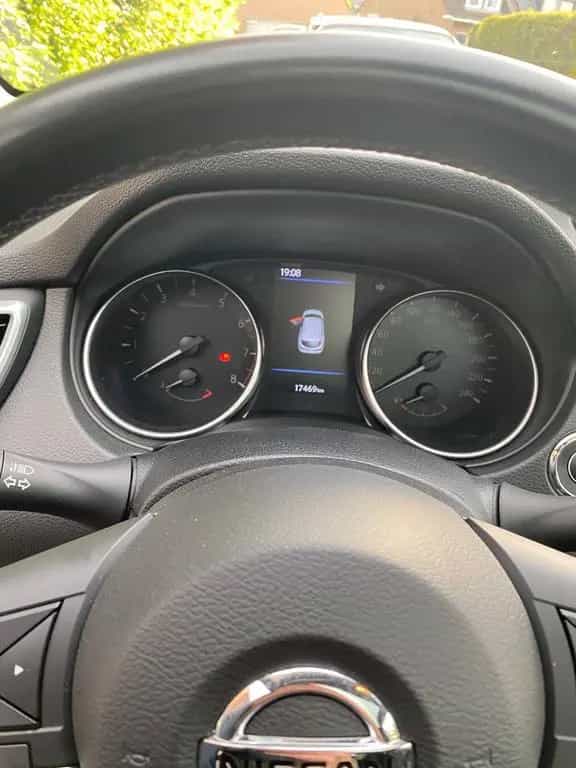 Nissan Qashqai 1.3 Zama/TOP-ZUSTAND/TÜV NEU/Checkheft 05/2021-photo-3