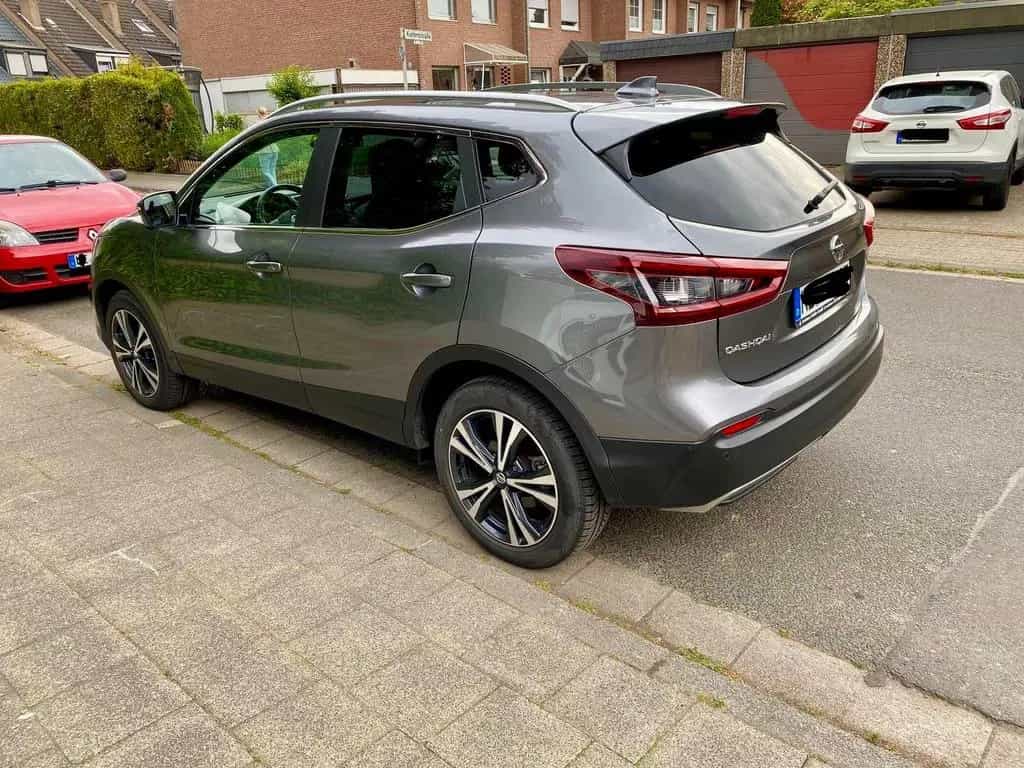 Nissan Qashqai 1.3 Zama/TOP-ZUSTAND/TÜV NEU/Checkheft 05/2021-photo-4
