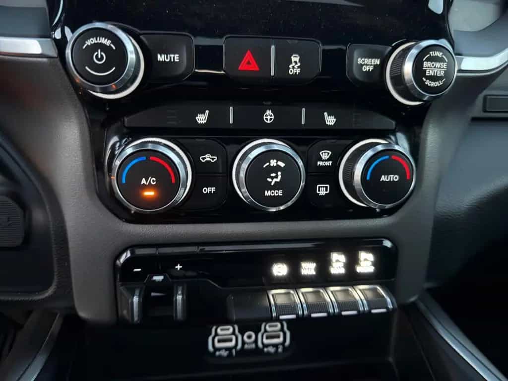 Dodge RAM 2500 6.7 + 8ft Ladefläche + Heavy Duty 07/2019-photo-26