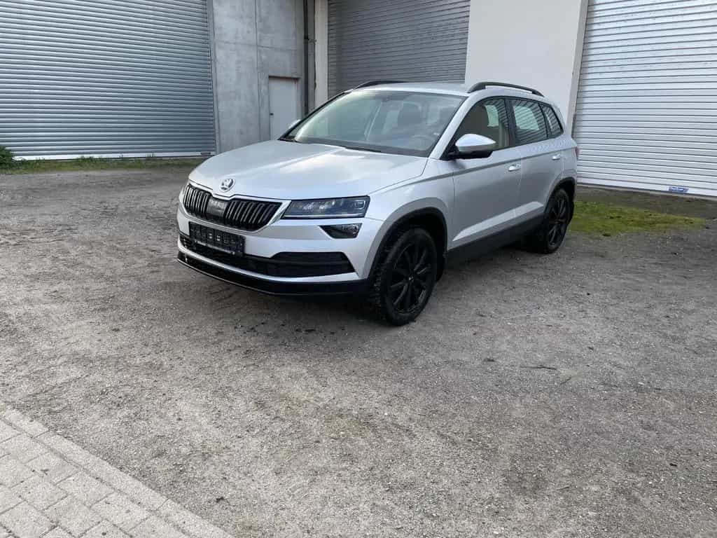 Skoda Karoq 2.0l TDI DSG 4x4 STYLE STYLE,LED, AHK 05/2018-photo-0