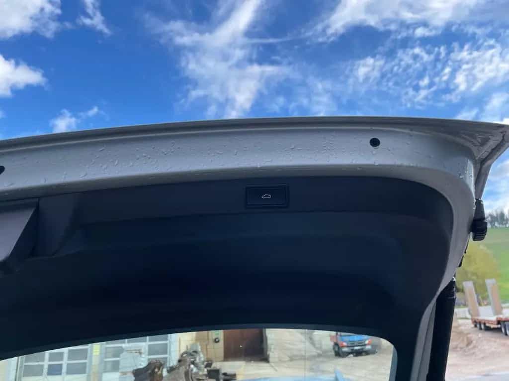 Skoda Karoq 2.0l TDI DSG 4x4 STYLE STYLE,LED, AHK 05/2018-photo-9
