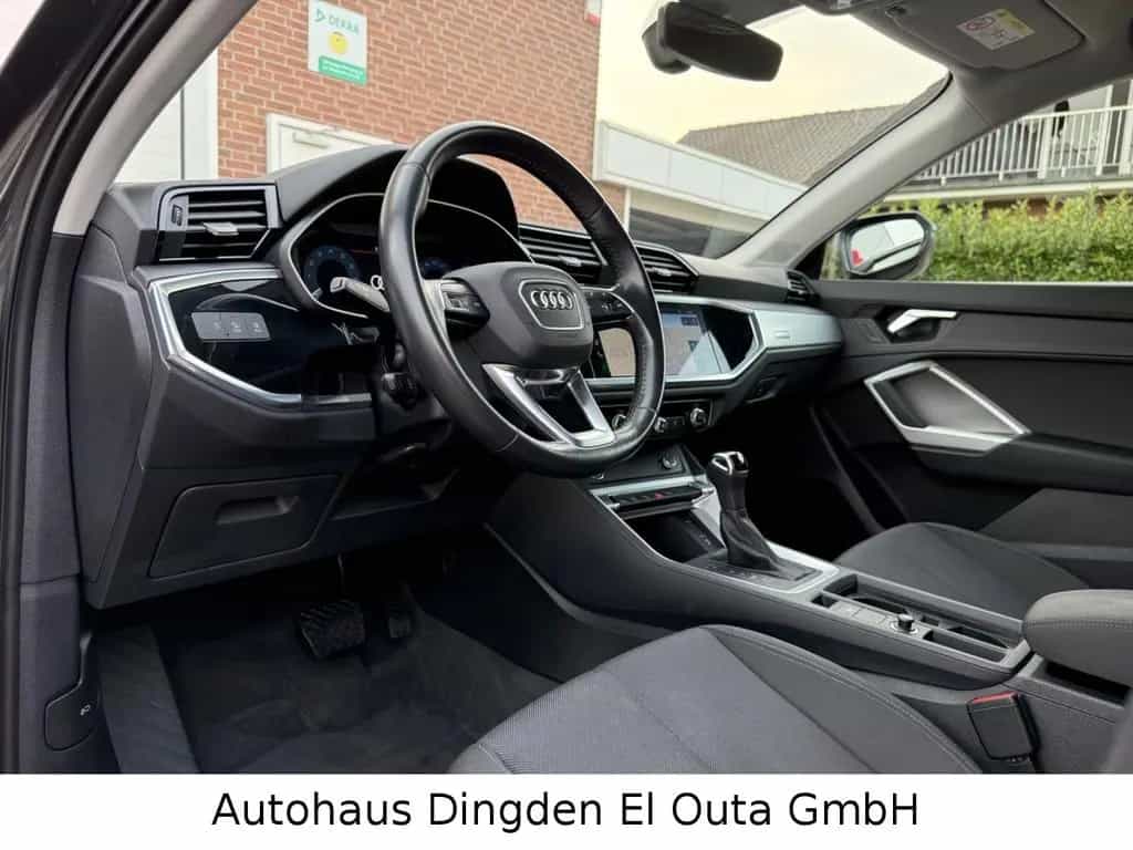 Audi Q3 40 TFSI quattro S Line 03/2022-photo-26