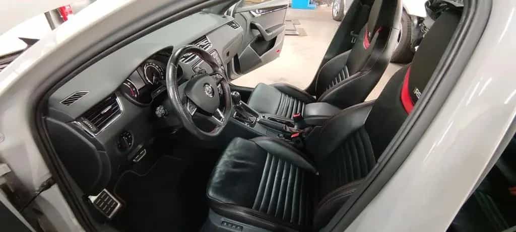 Skoda Octavia 5e RS 11/2016-photo-3
