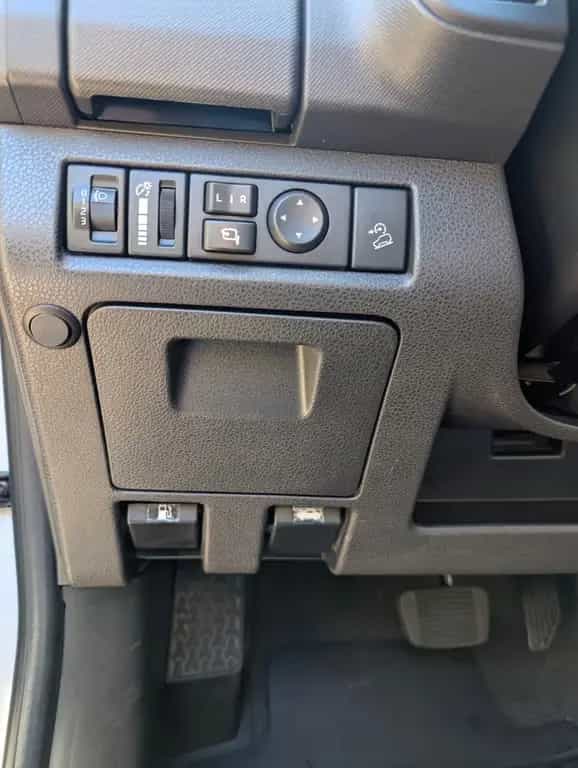 Isuzu D-Max 11/2017-photo-5