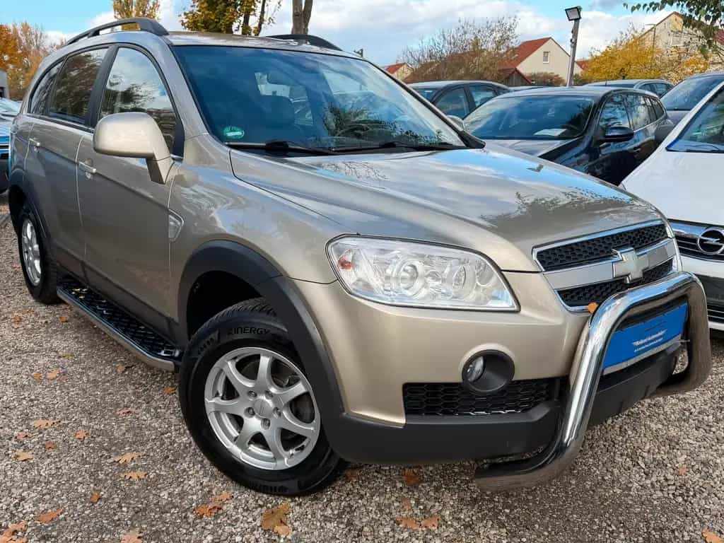 Chevrolet Captiva LT*2.HD*4x4*7.Sitzer*Klima*TÜV NEU 06/2009-photo-0