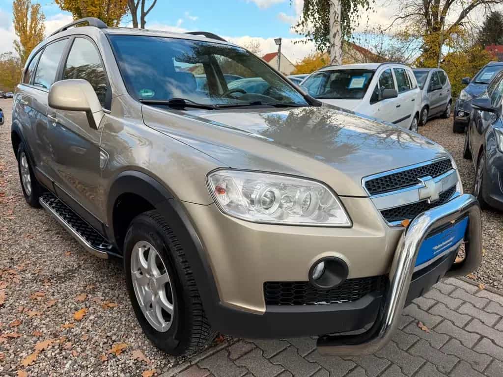 Chevrolet Captiva LT*2.HD*4x4*7.Sitzer*Klima*TÜV NEU 06/2009-photo-1