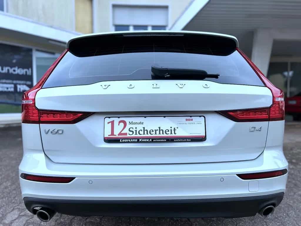 Volvo V60 2,0 Ltr Aut. Navi LED Leder Alu Pdc Tüv NEU 10/2018-photo-6