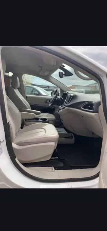 Chrysler Pacifica Voyager Bj.2021 03/2021-photo-7
