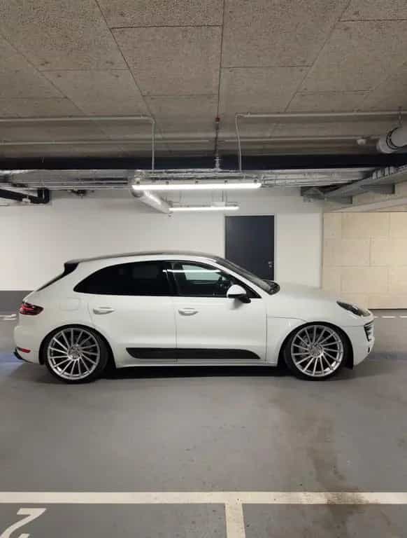Porsche Macan S 02/2015-photo-3