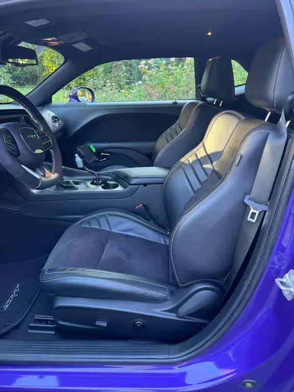 Dodge Challenger 12/2024-photo-2