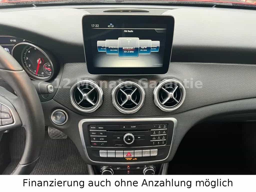 Mercedes-Benz GLA 200 GLA-Klasse GLA 200 Automatik Navi&Rückfahrkamera 04/2019-photo-19