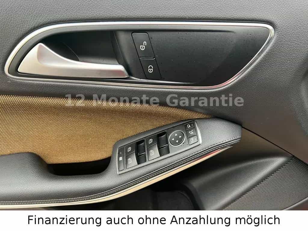 Mercedes-Benz GLA 200 GLA-Klasse GLA 200 Automatik Navi&Rückfahrkamera 04/2019-photo-30