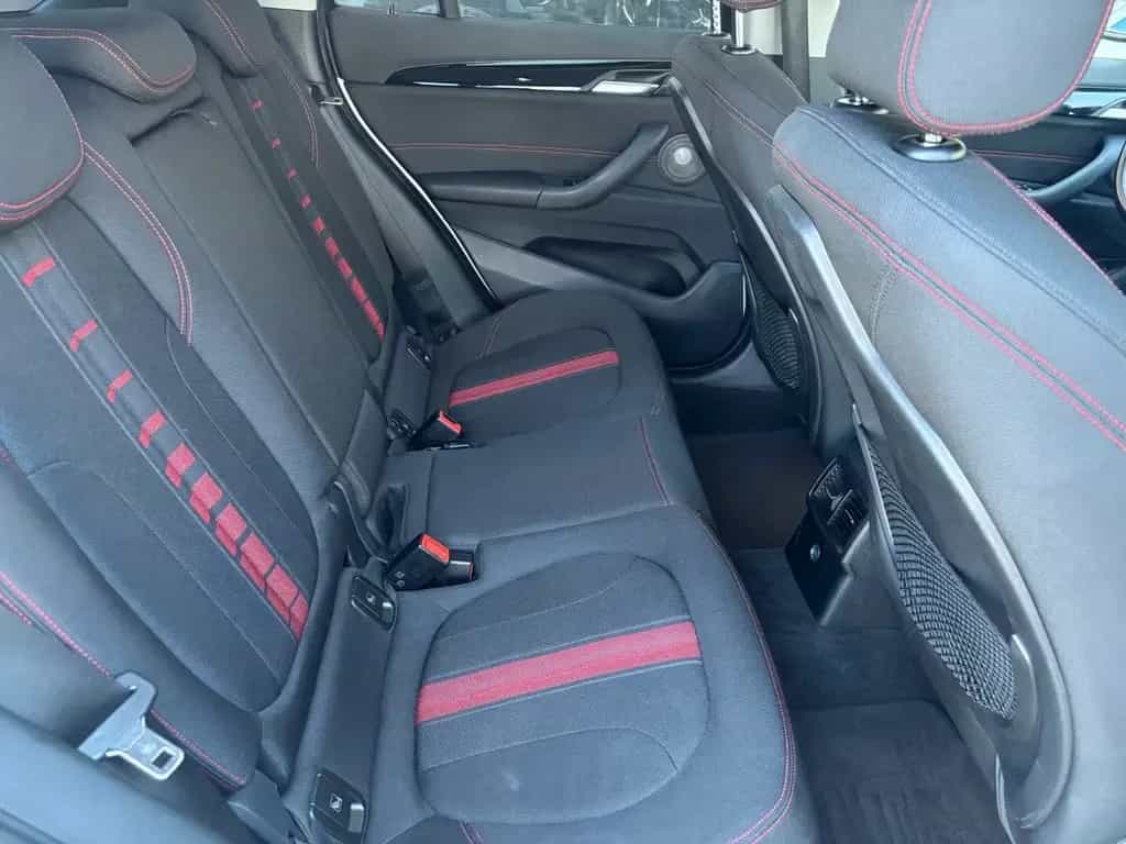 BMW X1 sDrive 20 i Sport Line*Navi*LED*Carplay*19" 05/2018-photo-24