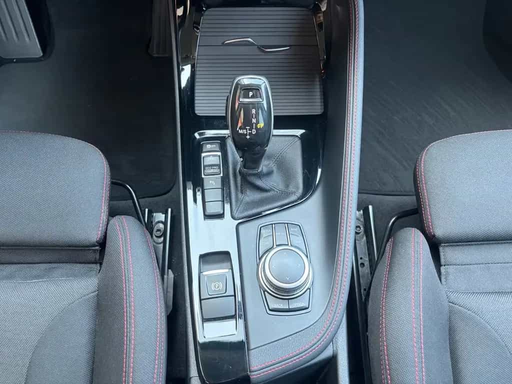 BMW X1 sDrive 20 i Sport Line*Navi*LED*Carplay*19" 05/2018-photo-29