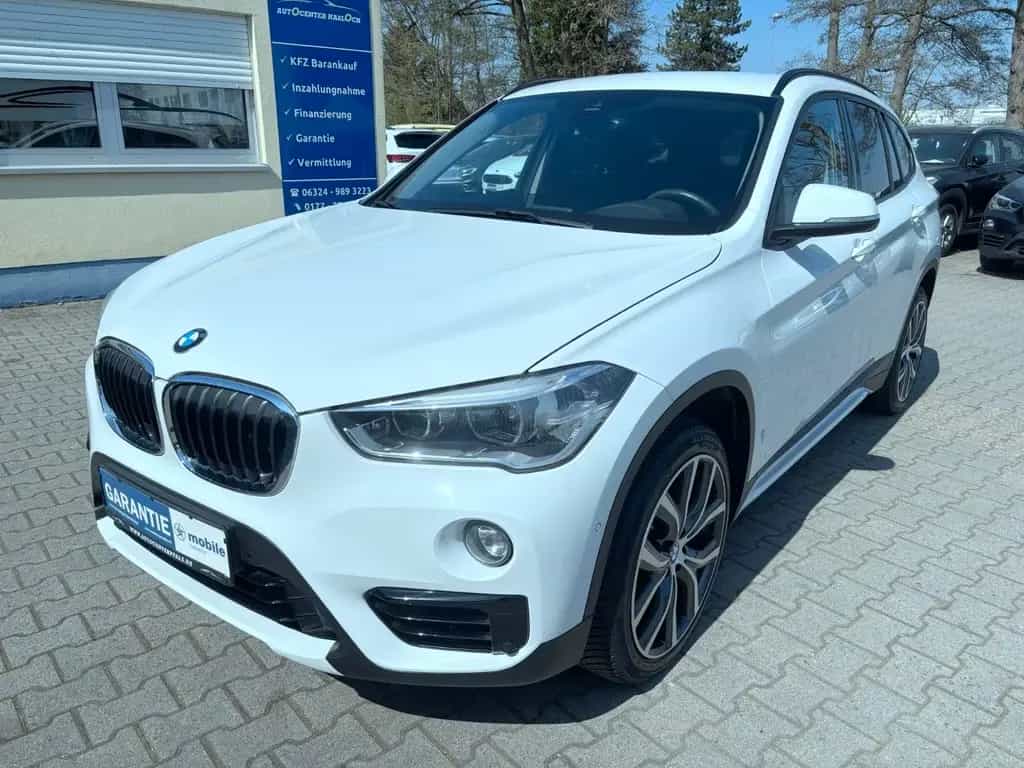BMW X1 sDrive 20 i Sport Line*Navi*LED*Carplay*19" 05/2018-photo-5