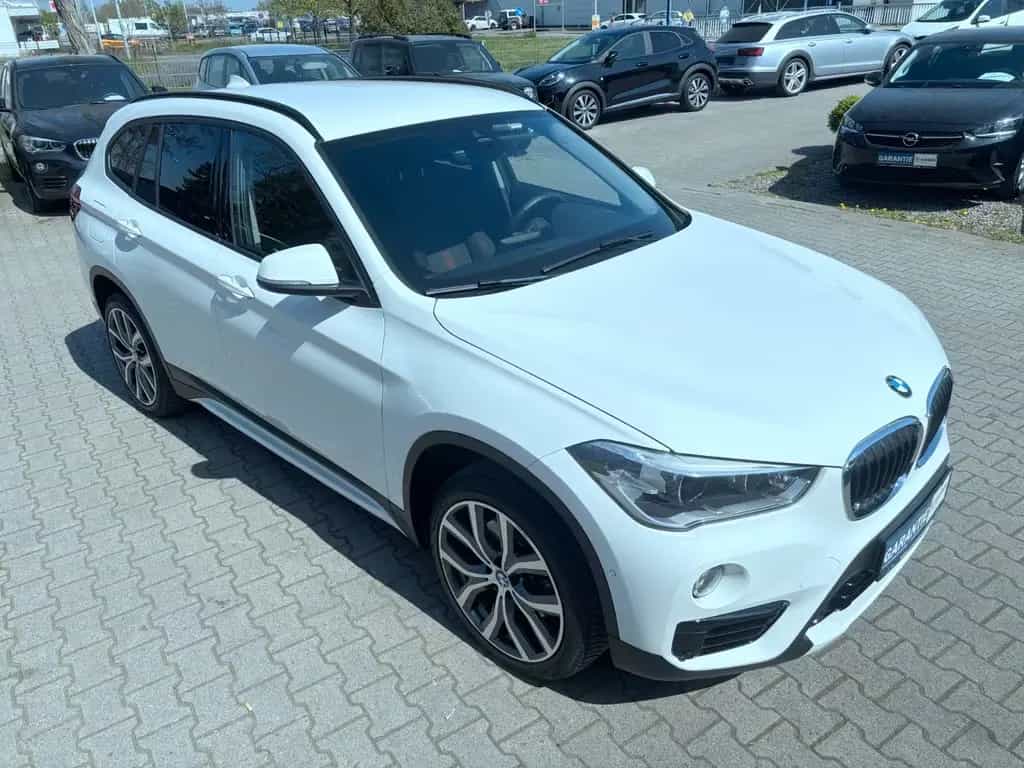 BMW X1 sDrive 20 i Sport Line*Navi*LED*Carplay*19" 05/2018-photo-7
