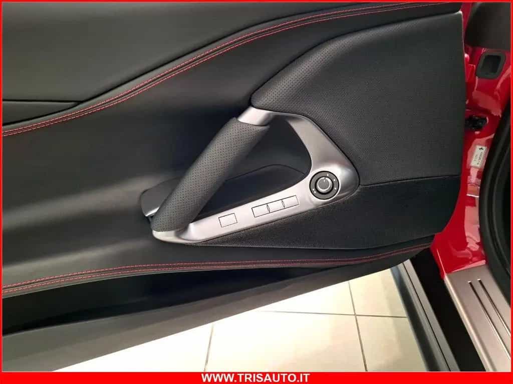 Ferrari 812 812 Superfast Pack Lift Titanio Carbonio 03/2019-photo-11