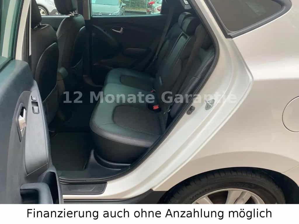 Hyundai ix35 1.6 5 Star Edition 2WD 1 Hand 11/2012-photo-11