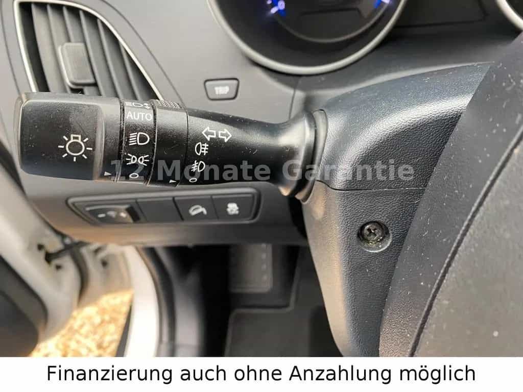 Hyundai ix35 1.6 5 Star Edition 2WD 1 Hand 11/2012-photo-22