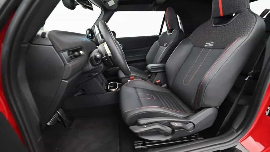 MINI John Cooper Works Cabrio 04/2025-photo-10