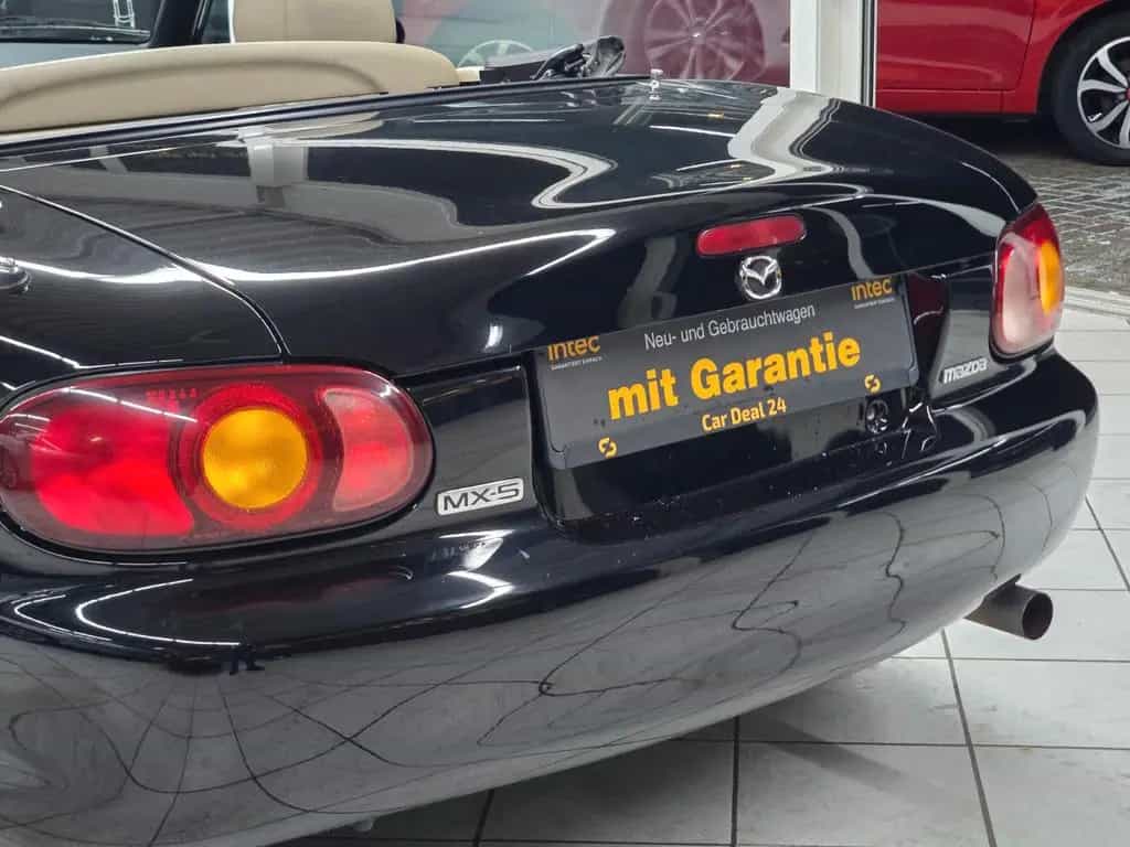 Mazda MX-5 1.6i*ROADSTER*LEDER*ALLWETTERREIFEN*67TKM* 11/2000-photo-14