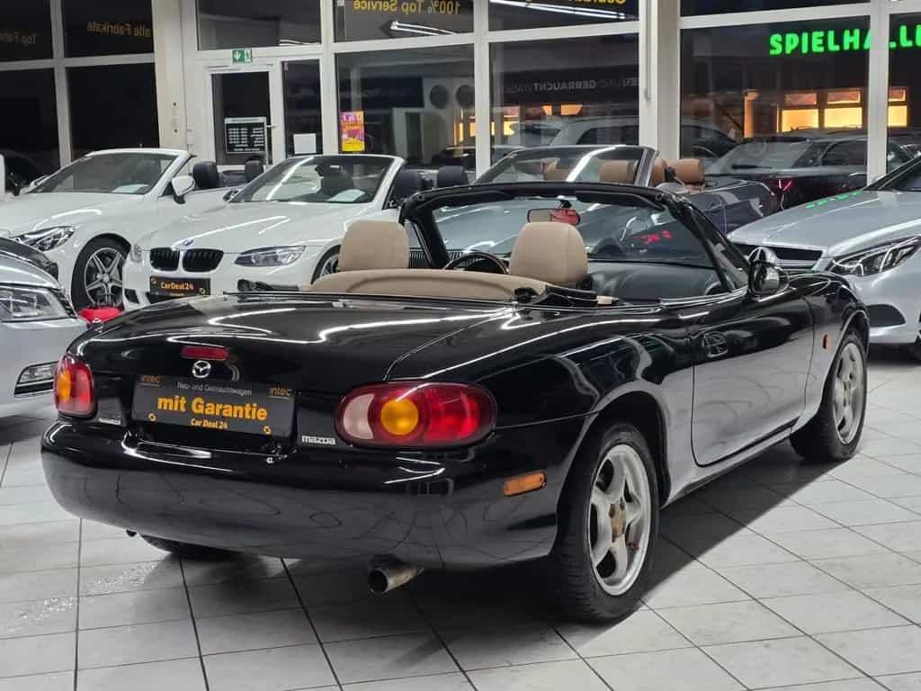 Mazda MX-5 1.6i*ROADSTER*LEDER*ALLWETTERREIFEN*67TKM* 11/2000-photo-5