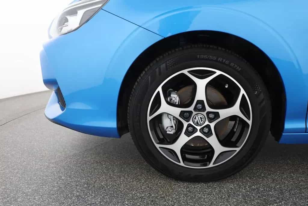 MG MG3 1.5 Comfort LED Navi Kamera 03/2025-photo-29