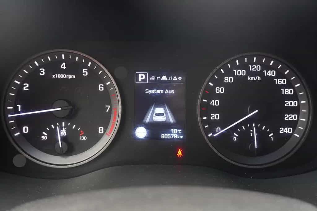 Hyundai TUCSON 1.6 T-GDI Intro Edition 4WD Navi Kamera 06/2016-photo-19