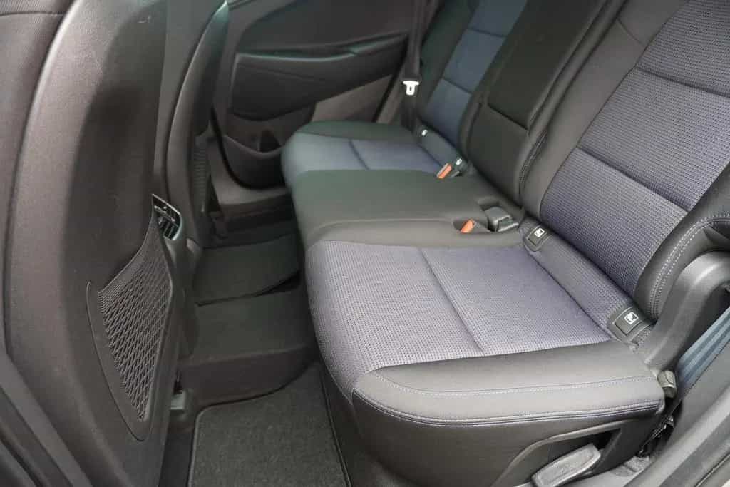 Hyundai TUCSON 1.6 T-GDI Intro Edition 4WD Navi Kamera 06/2016-photo-31