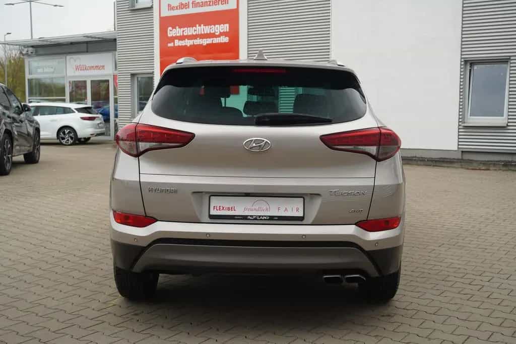 Hyundai TUCSON 1.6 T-GDI Intro Edition 4WD Navi Kamera 06/2016-photo-6