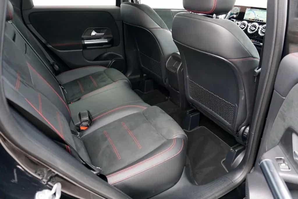 Mercedes-Benz B 250 4M AMG-Line~Navi~MBux~LED~NightP~CarPl~DAB 04/2019-photo-24