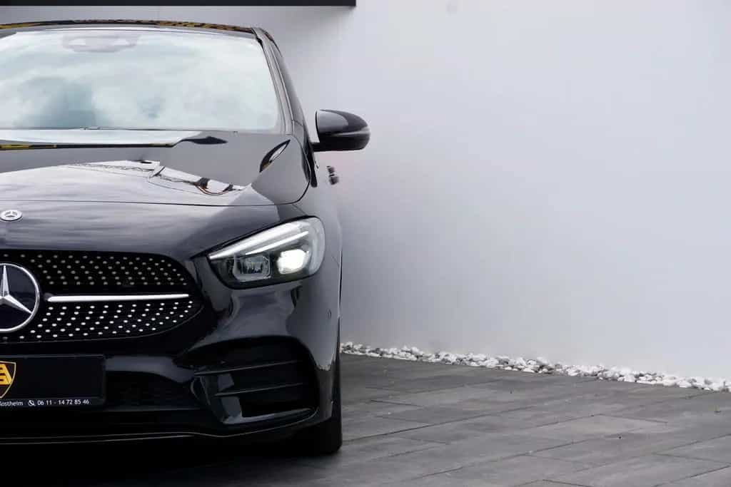 Mercedes-Benz B 250 4M AMG-Line~Navi~MBux~LED~NightP~CarPl~DAB 04/2019-photo-3